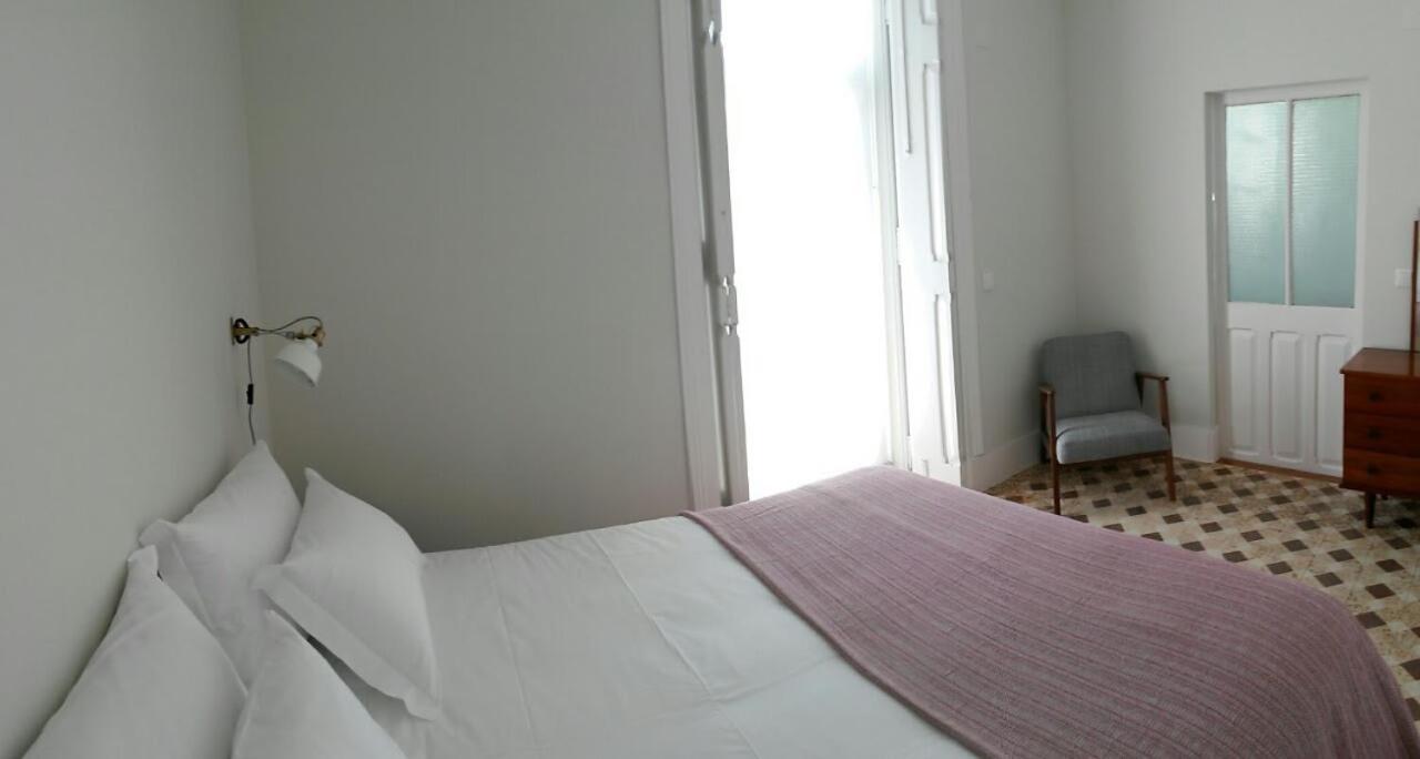 Bed & Breakfast Alcacaria Do Bairro *